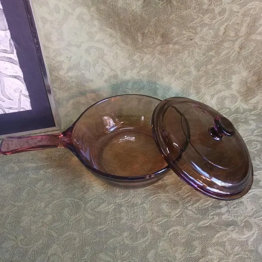 Pyrex amber glass